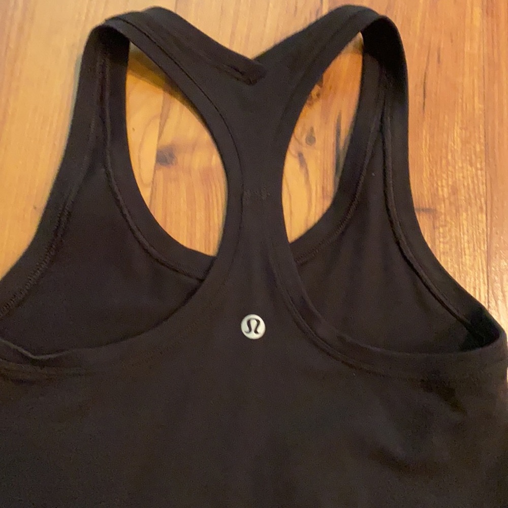 Lululemon - Picture 6 of 8